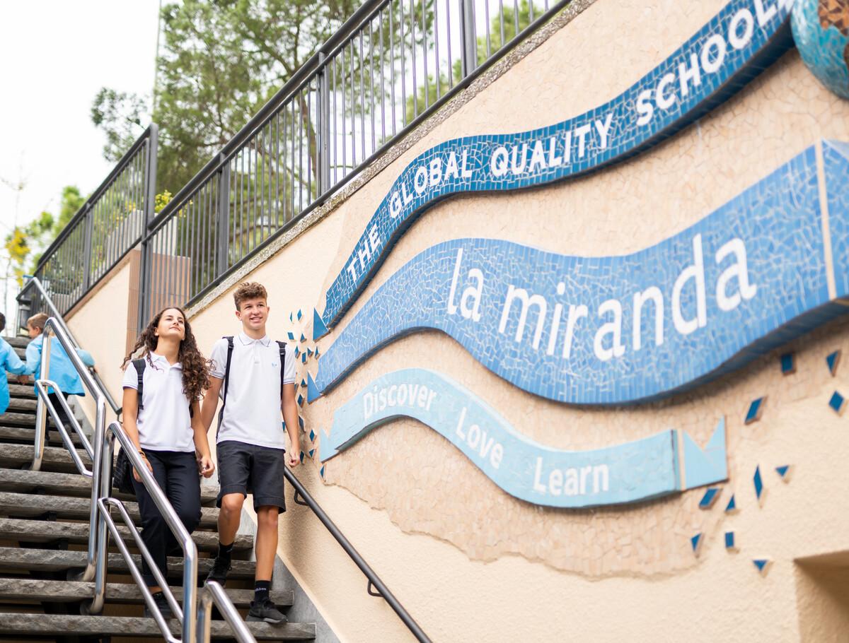 Secondary school with English in Barcelona