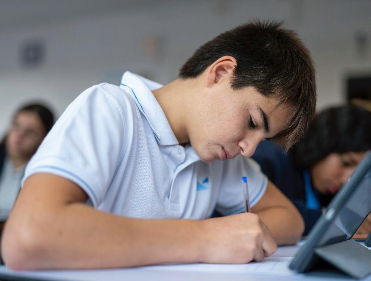 Secondary schools close to Sant Just Desvern, Barcelona